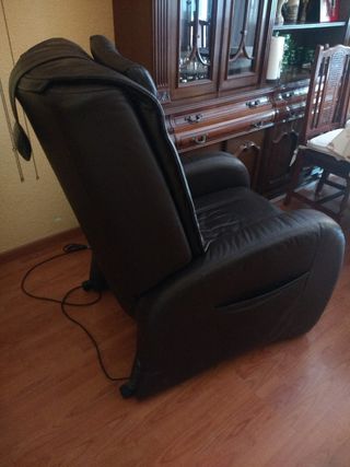 Sillón masaje extensible piel impecable