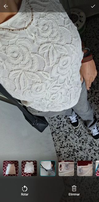 Camiseta Zara flores blanca