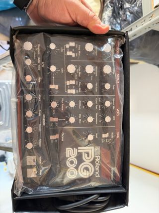 Roland PG-200 Controlador Sintetizador