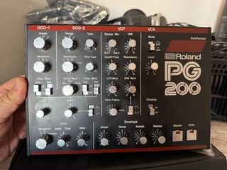 Roland PG-200 Controlador Sintetizador