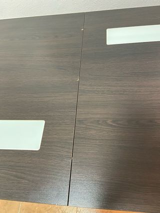 Mesa de comedor extensible negra y blanca