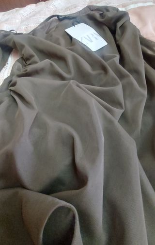 Body Zara verde oliva