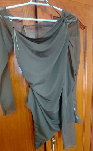 Body Zara verde oliva