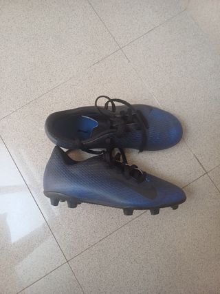 Zapatillas tacos Nike fútbol talla 36