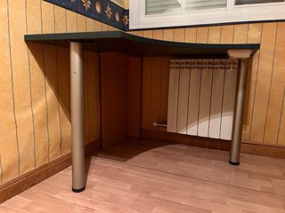 Mesa de escritorio esquinera