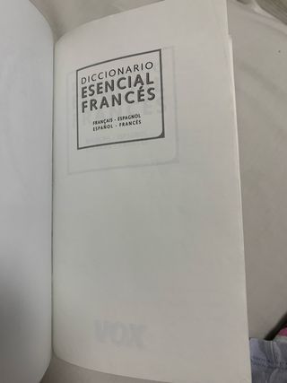 Diccionario Esencial Frances (Spanish Edition)