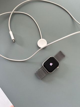 Apple Watch Series 7 GPS + cellular 41mm starligh