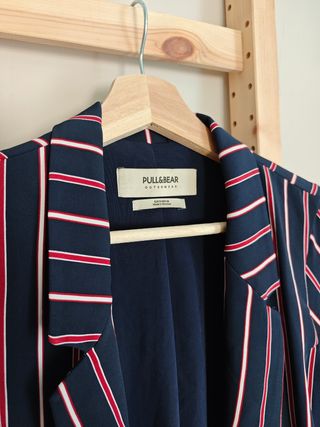 Blazer americana Pull&Bear rayas azul marino