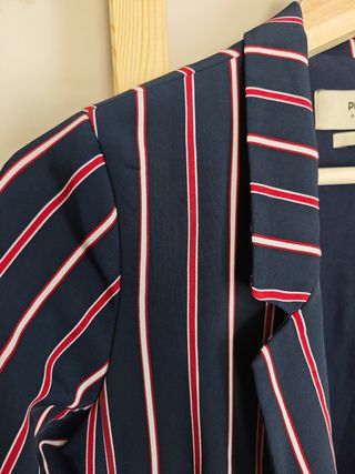 Blazer americana Pull&Bear rayas azul marino