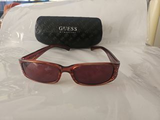 Gafas de sol Guess marrones y rosas