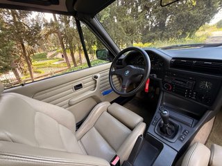BMW 325i cabriolet E30