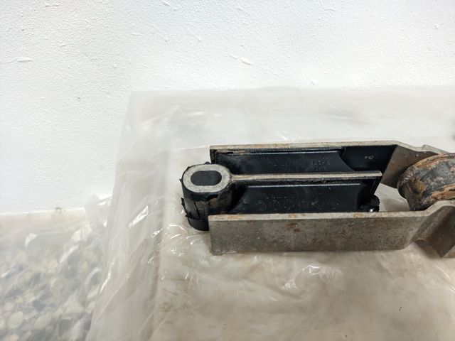 Soporte Brazo Torsión Volvo XC60