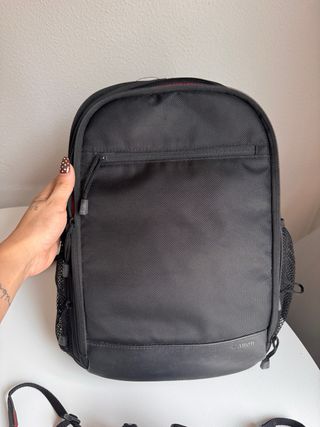 CÁMARA RÉFLEX CANON EOS 1300D + 2 OBJ + MOCHILA