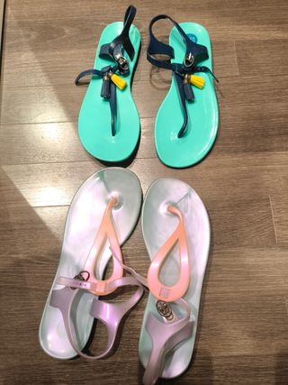 Sandalias cerradas de goma