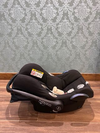 Bugaboo Cameleon 3 + Maxi-Cosi + Patinete