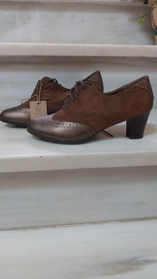 Zapatos de tacón Kylie marrones