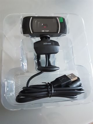 Webcam Trust Trino HD 720p Nueva en caja micrófono