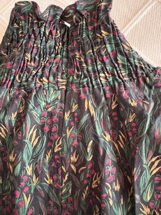 Blusa estampada con fruncidos Zara. Talla M. Nueva