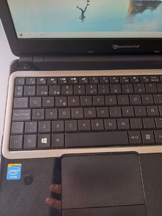 Packard Bell 15,6" 4GB + 320GB
