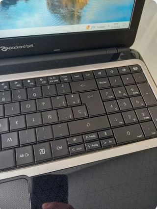 Packard Bell 15,6" 4GB + 320GB