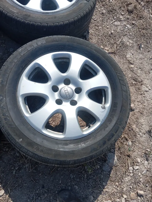 4 Llantas + neumáticos Audi Q7 y ,Q5 Originales 