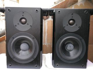 Altavoces Yamaha NX E100 Negro Piano