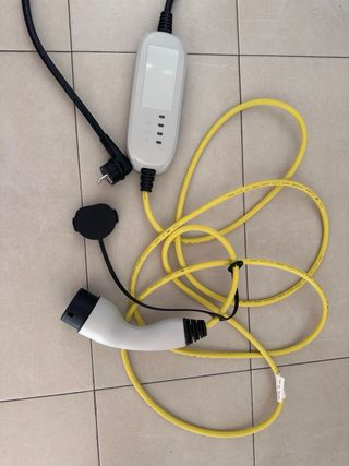 Cargador portátil coche eléctrico
