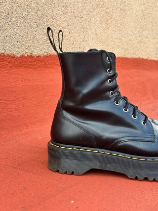 Botas Dr. Martens Jordan Cuero Negro talla 43