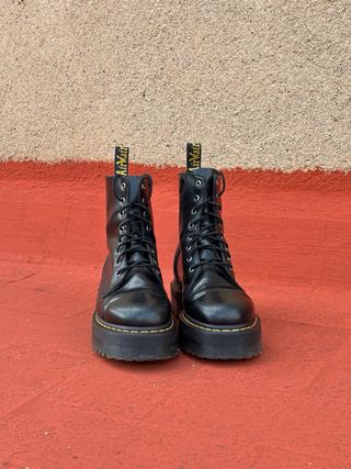 Botas Dr. Martens Jordan Cuero Negro talla 43
