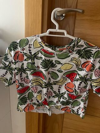 camiseta de Lefties con estampado de frutas