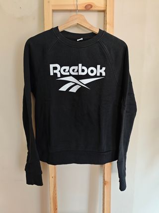 Sudadera Reebok negra