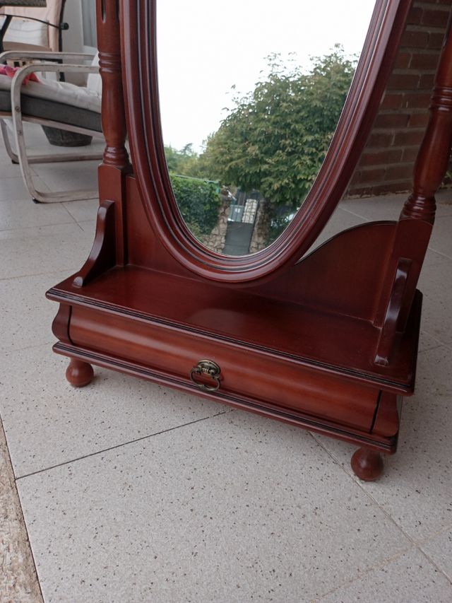 Specchio da terra in noce con cassetto