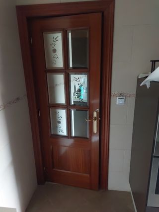 Puerta de madera interior