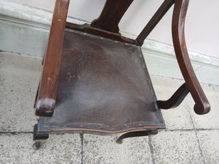 Coppia poltrone con braccioli