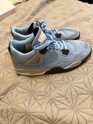 Air Jordan Retro 4 University Blue 2021 Primera ed