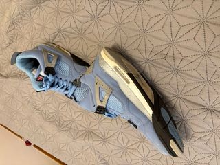 Air Jordan Retro 4 University Blue 2021 Primera ed