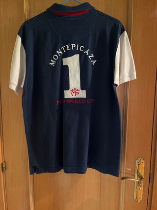 Polo manga corta azul marino. Marca Montepicaza