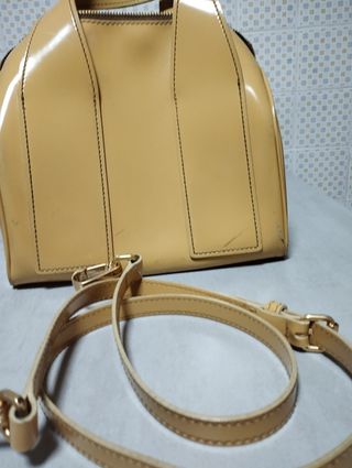 Bolso Bimba y Lola Beige y Dorado