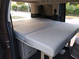 Peugo Traveller 2023