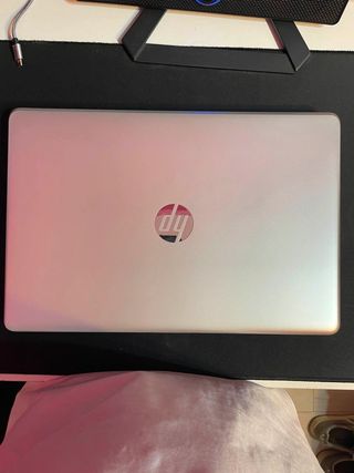 HP Laptop 15-bw0xx – 15,6", 8GB RAM, 1TB HDD