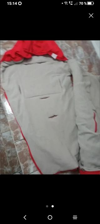Saco para carro de bebé rojo