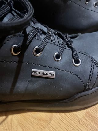 Botas de moto negras talla 43 
