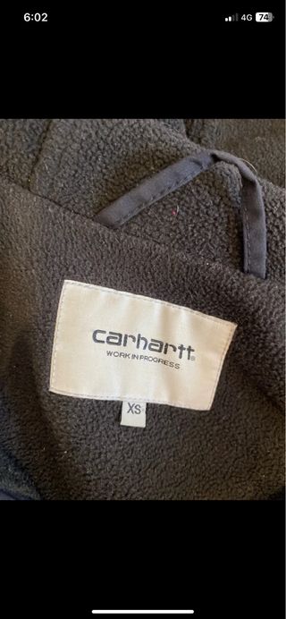 Chaqueta Carhartt Negra con Capucha