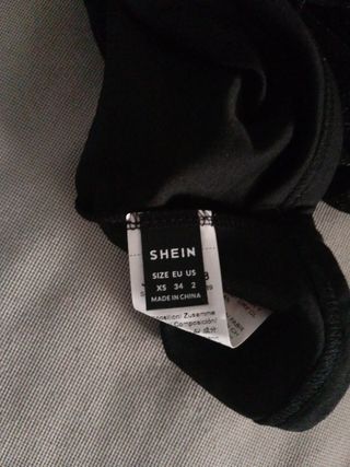 Camiseta fiesta negra sin mangas