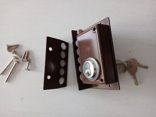 Cerradura Izquierda Puerta Exterior