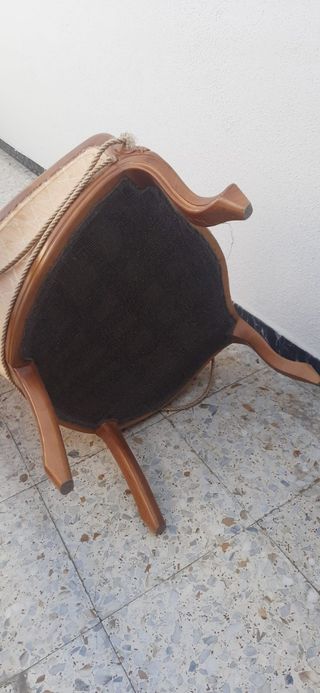 Butaca antigua tapizada