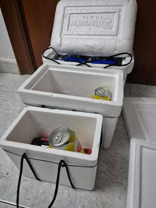 3 neveras de diferentes tamaños