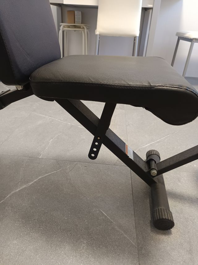 Banco de pesas ajustable y plegable