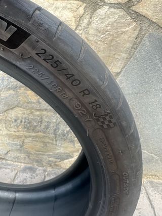 Michelin Pilot Sport 4 225/40 R18 92Y