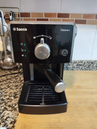 Cafetera Saeco Poemia